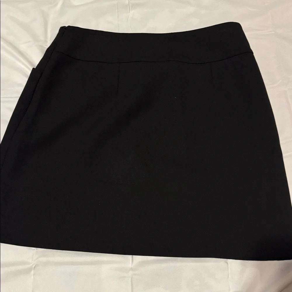 LOFT Ann Taylor Classic Black Mini Skirt with Horizontal Pockets